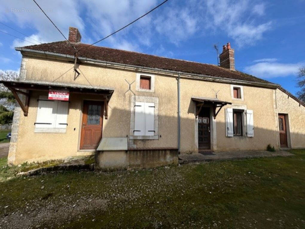 Maison à SAINT-SAUVEUR-EN-PUISAYE