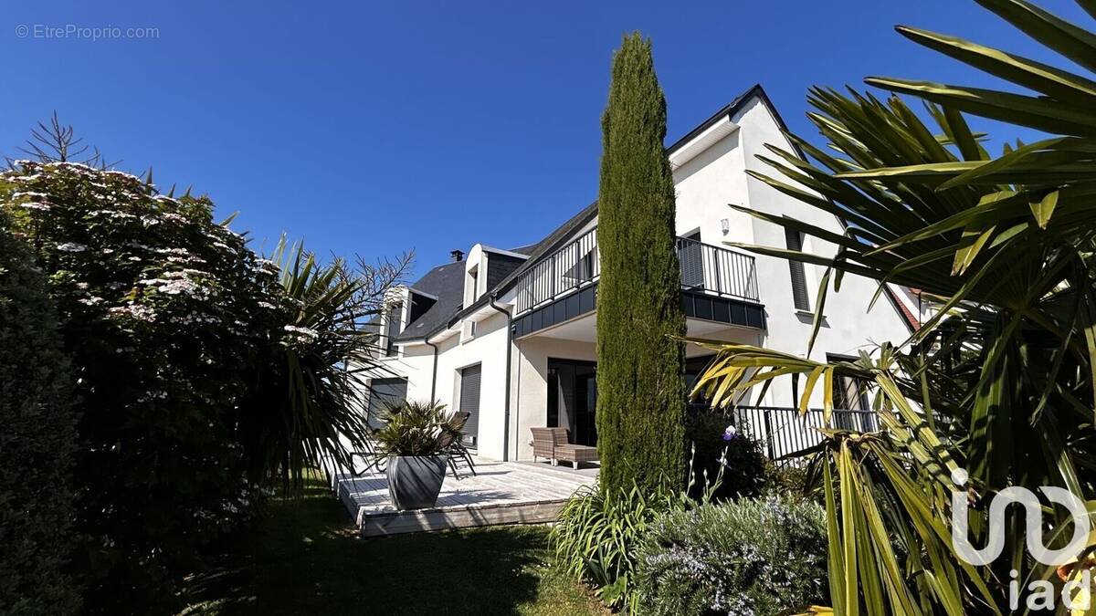 Photo 1 - Maison à ROTS