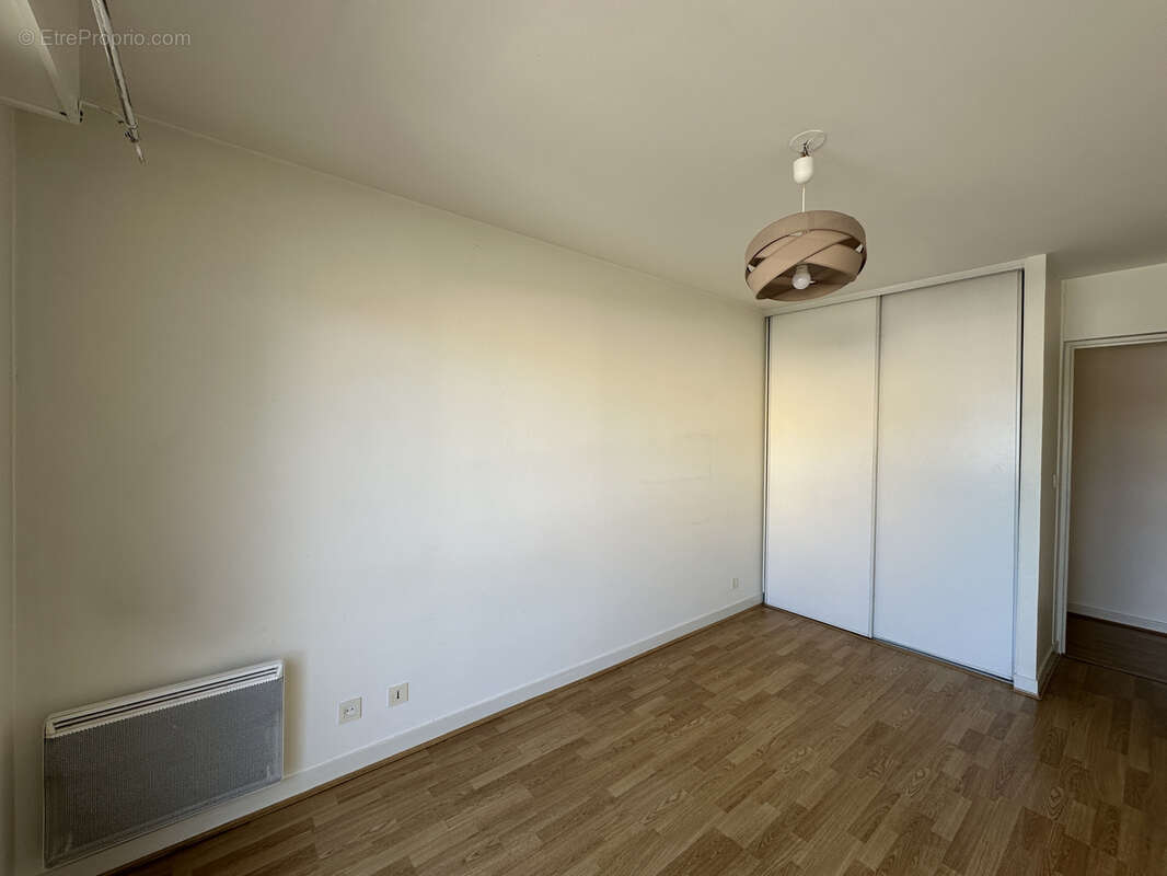 Appartement à SAINT-JEAN-DE-BRAYE