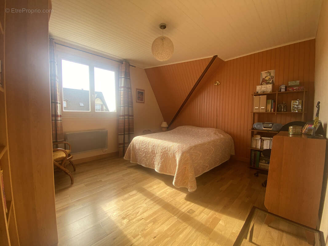 Maison à ETAMPES