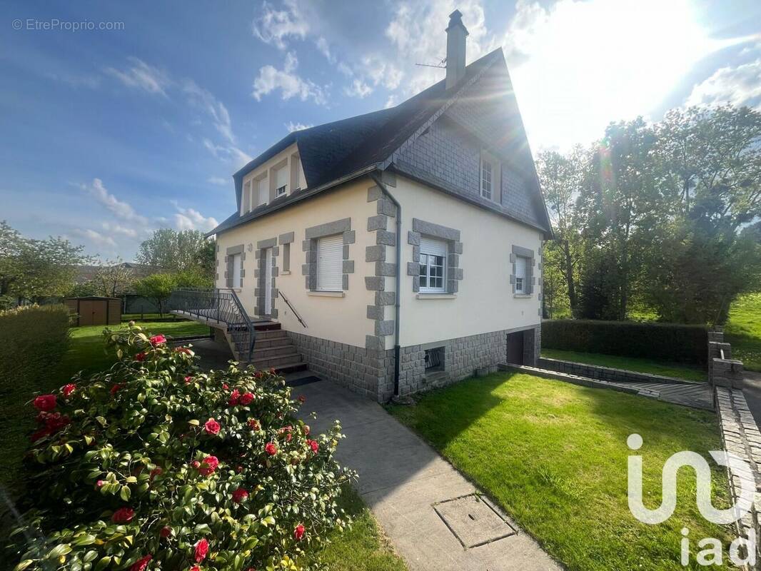 Photo 1 - Maison à MAYENNE