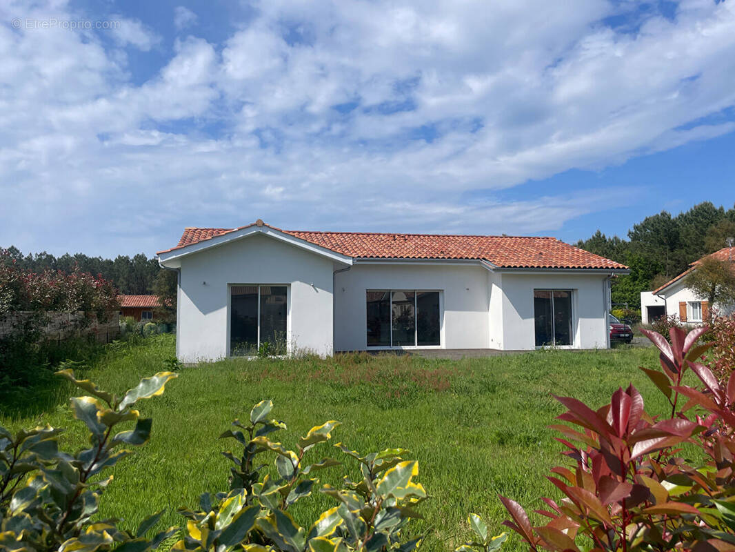 Maison à MOLIETS-ET-MAA