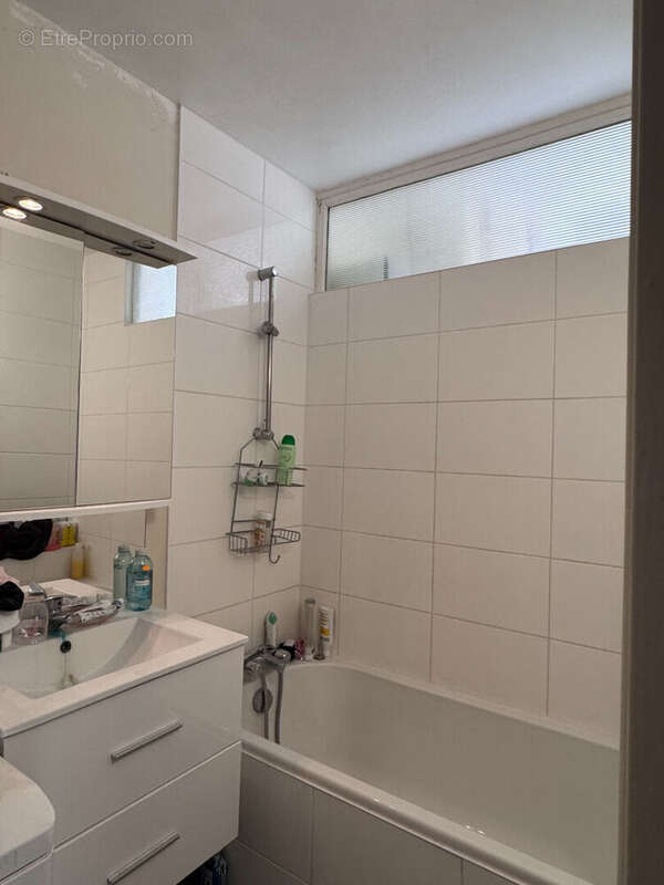 Appartement à MONT-SAINT-AIGNAN