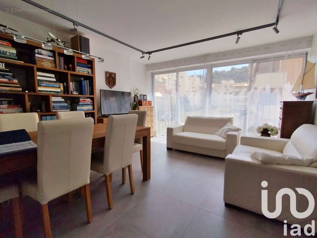 Photo 3 - Appartement à ROQUEBRUNE-CAP-MARTIN