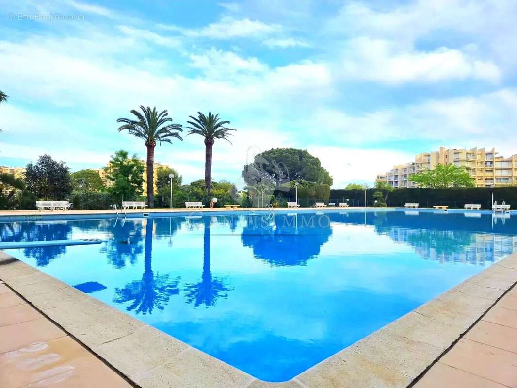 Appartement à MANDELIEU-LA-NAPOULE