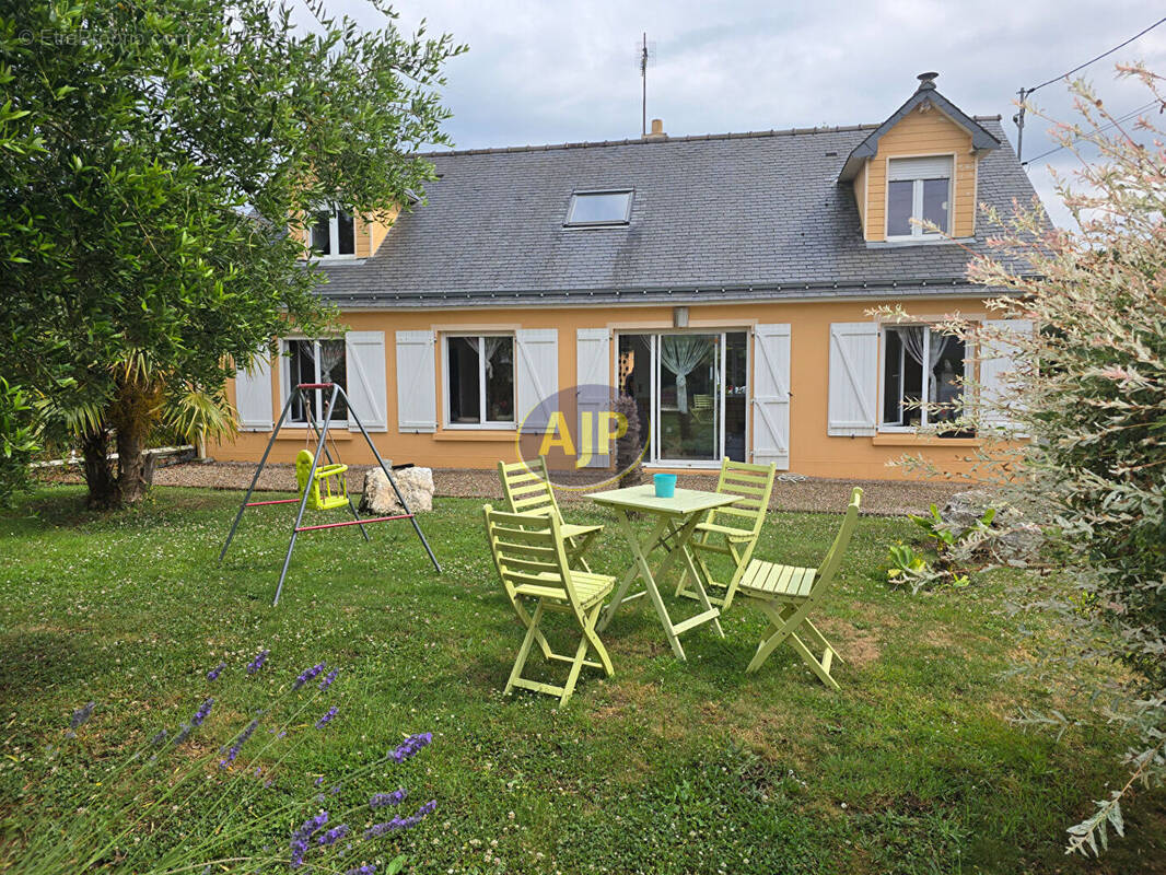 Maison à PLESSE
