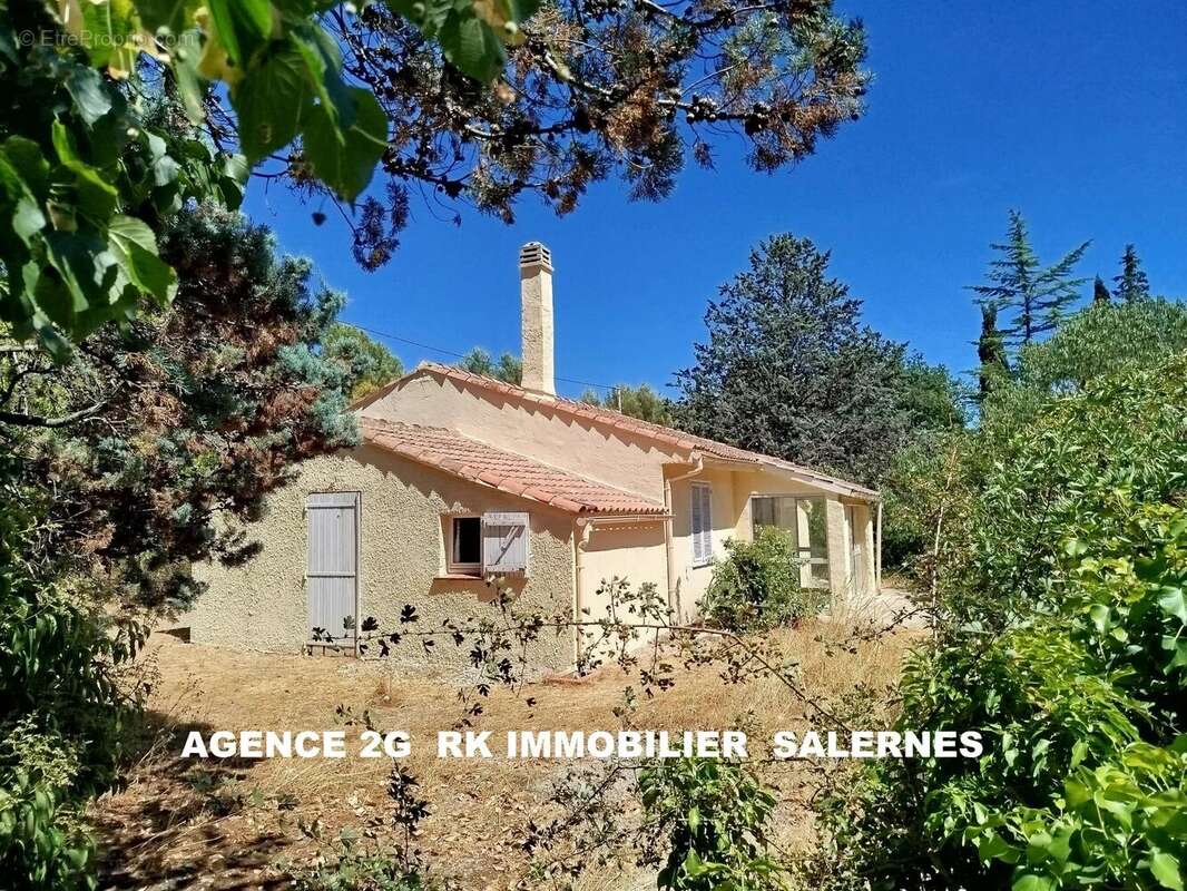 Maison à SALERNES