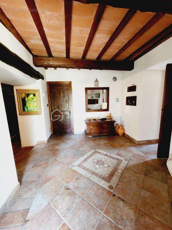 Maison à CUCURON