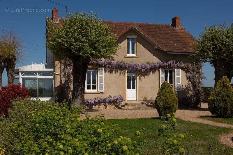 Maison à VITRY-EN-CHAROLLAIS