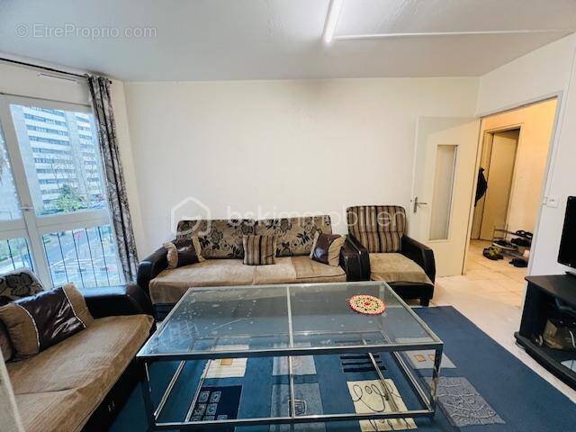 Appartement à GRIGNY