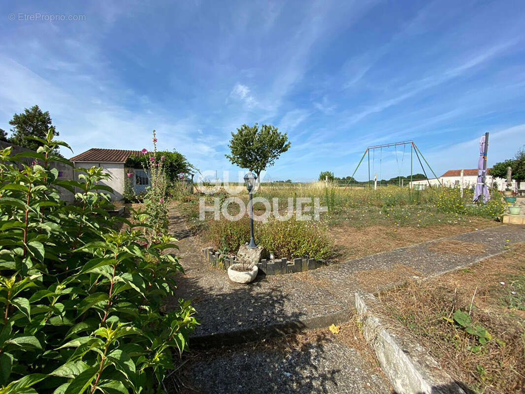 Maison à DOIX
