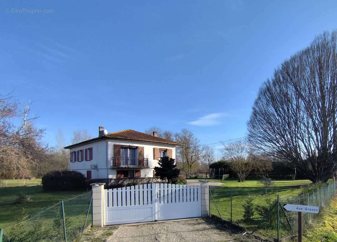 Maison à DURAS