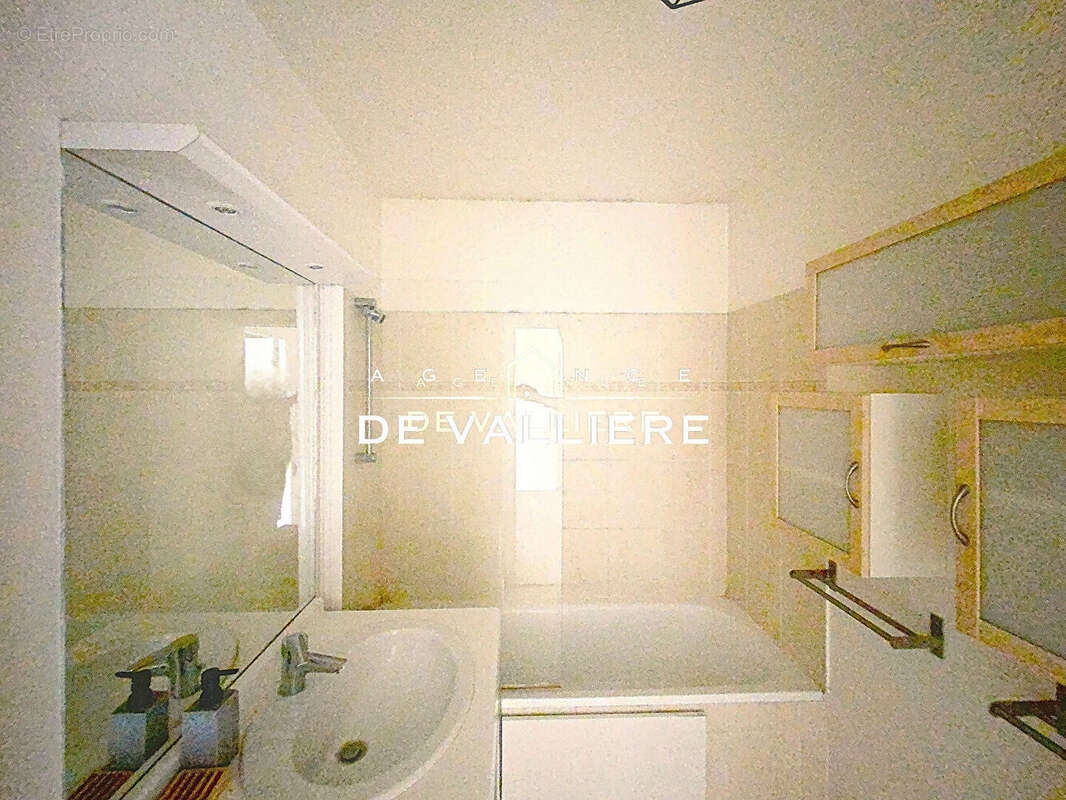 Appartement à SURESNES