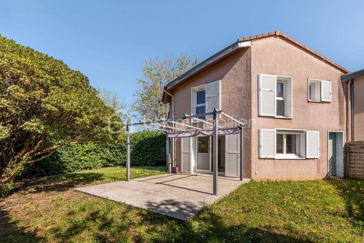 Maison à VILLEFONTAINE