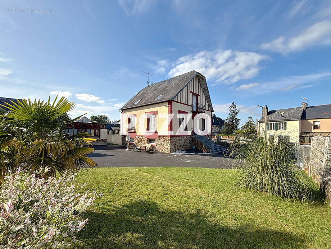 Maison à MARCEY-LES-GREVES