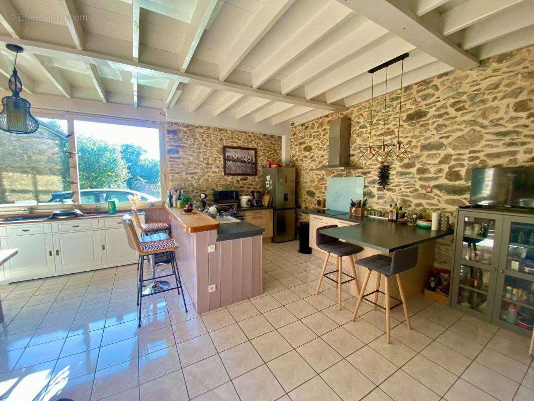 Maison à MALEMORT-SUR-CORREZE