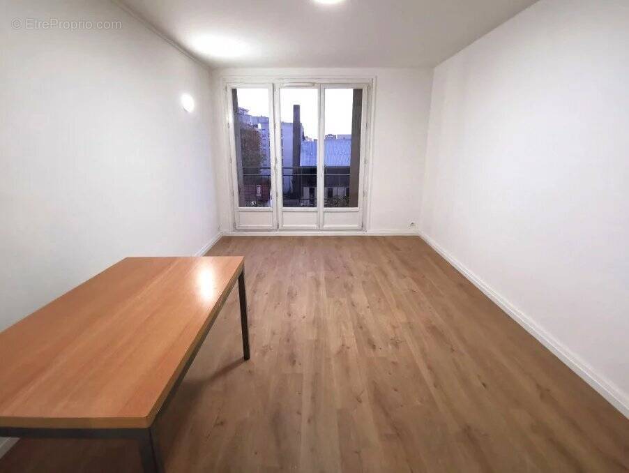 Appartement à IVRY-SUR-SEINE