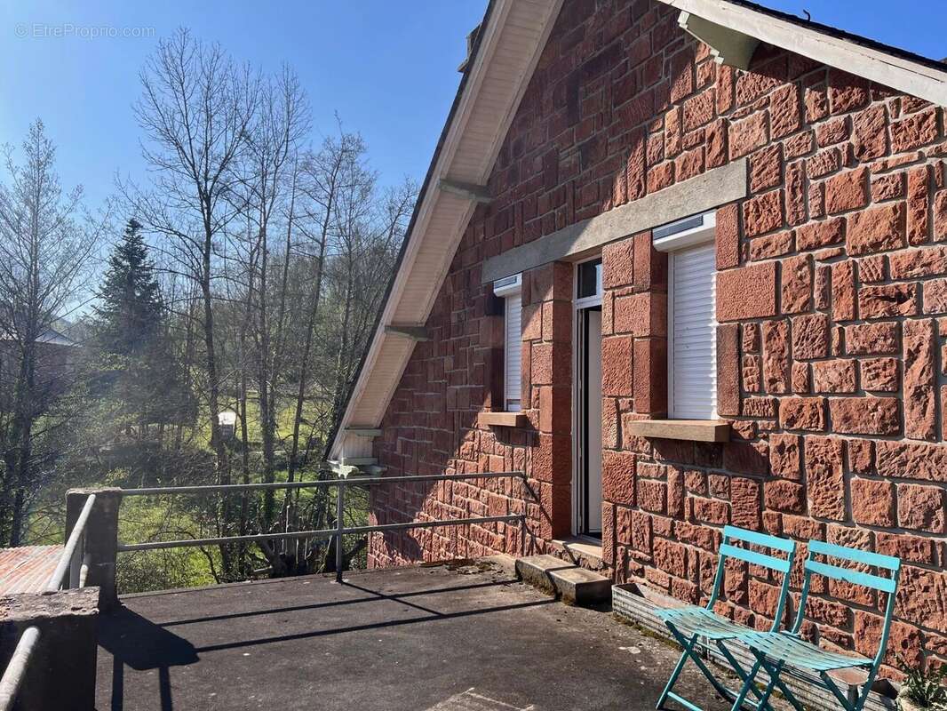 Maison à MARCILLAC-VALLON
