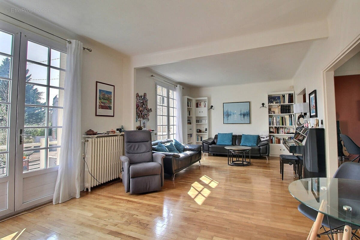 Maison à GARCHES