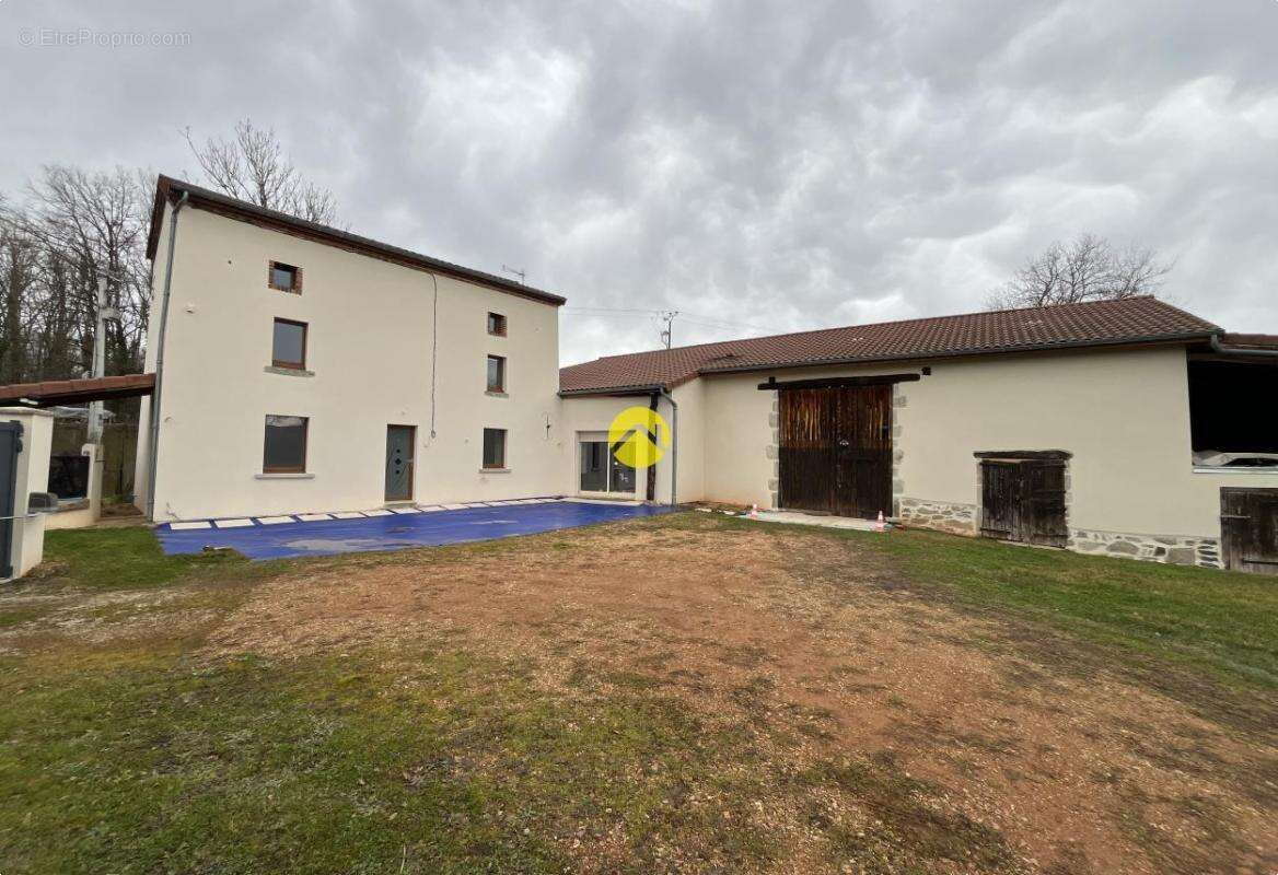 Maison à PUY-GUILLAUME