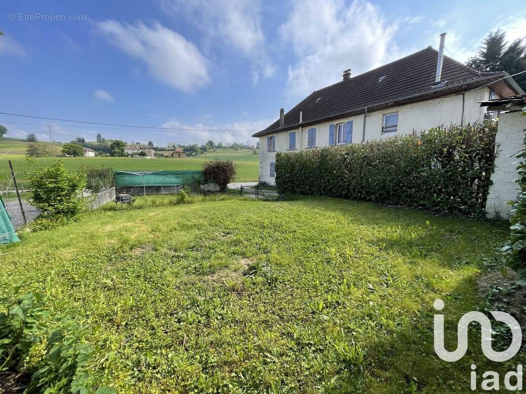 Photo 1 - Appartement à LE PONT-DE-BEAUVOISIN
