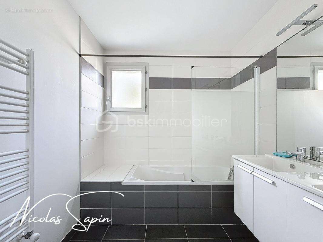Appartement à CLAIX