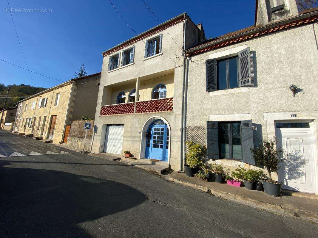 Maison à LE BUGUE