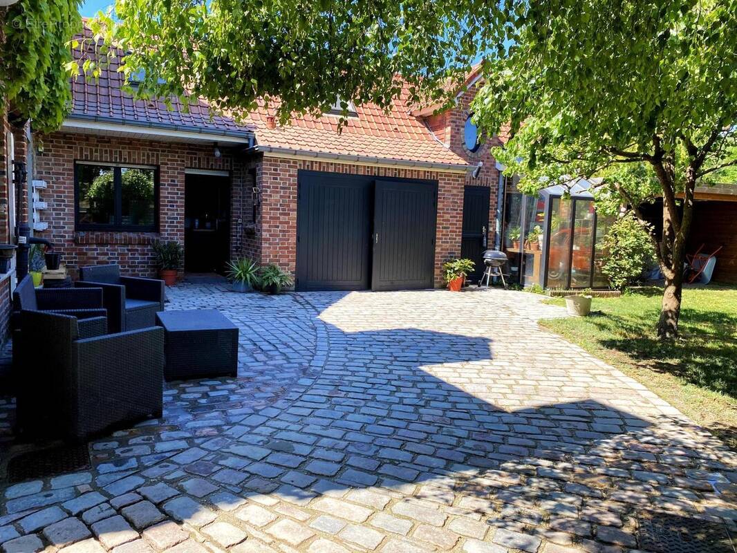 Photo 1 - Maison à LA CHAPELLE-D&#039;ARMENTIERES
