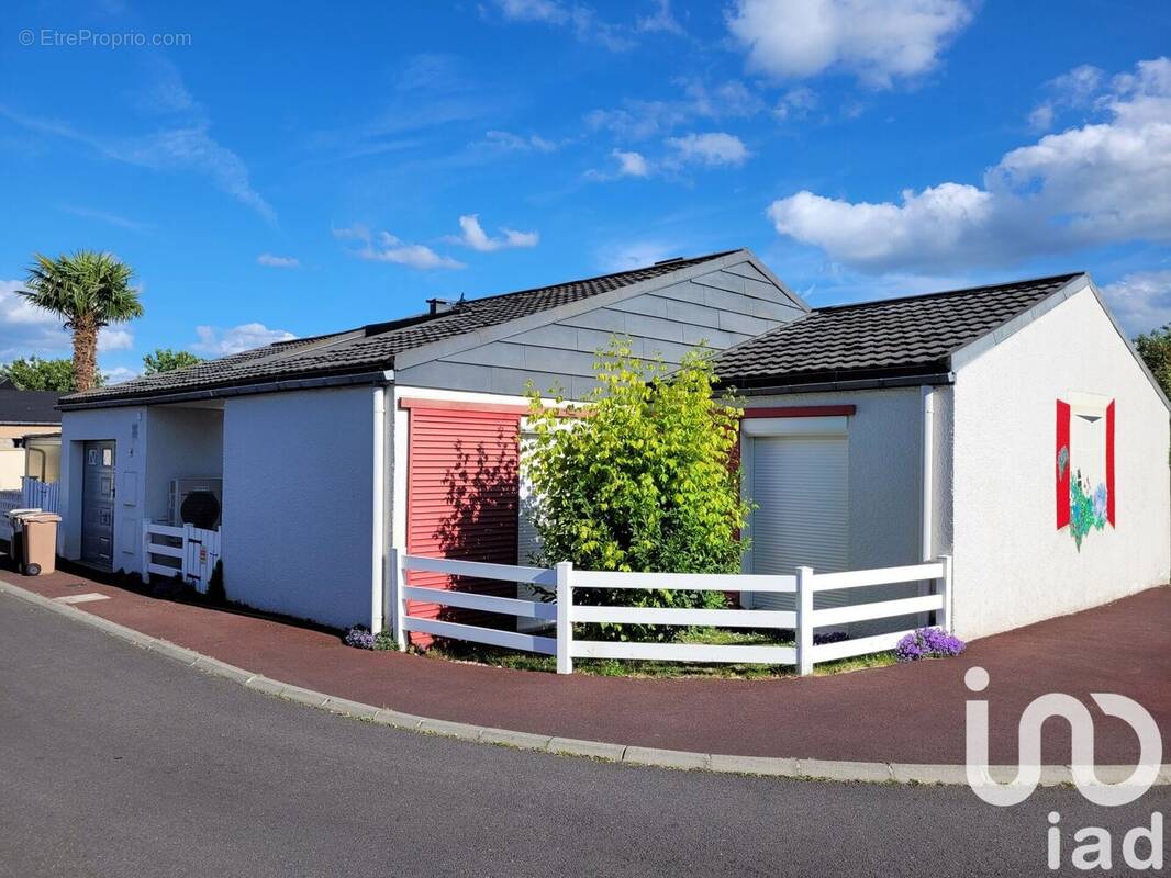 Photo 1 - Maison à BONDOUFLE