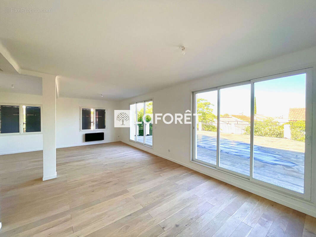 Appartement à MARSEILLE-10E