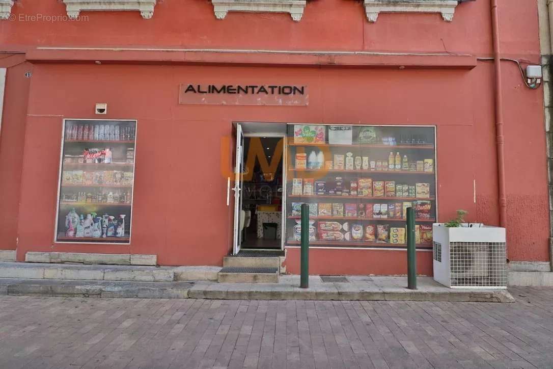 Commerce à LE LUC