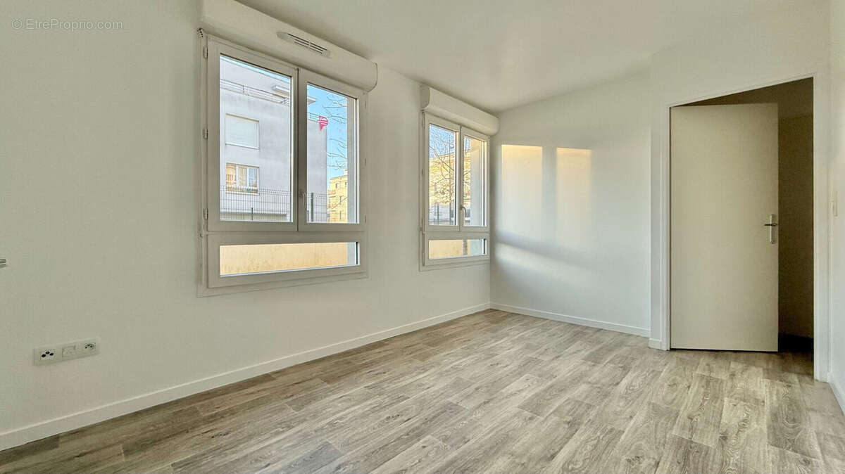 Appartement à CORBEIL-ESSONNES