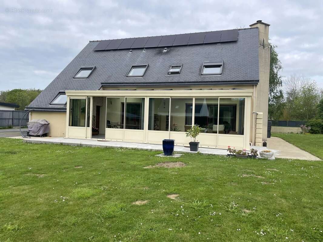 Maison à MINIAC-MORVAN