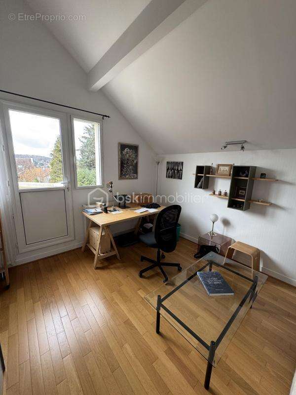 Maison à LA CELLE-SAINT-CLOUD