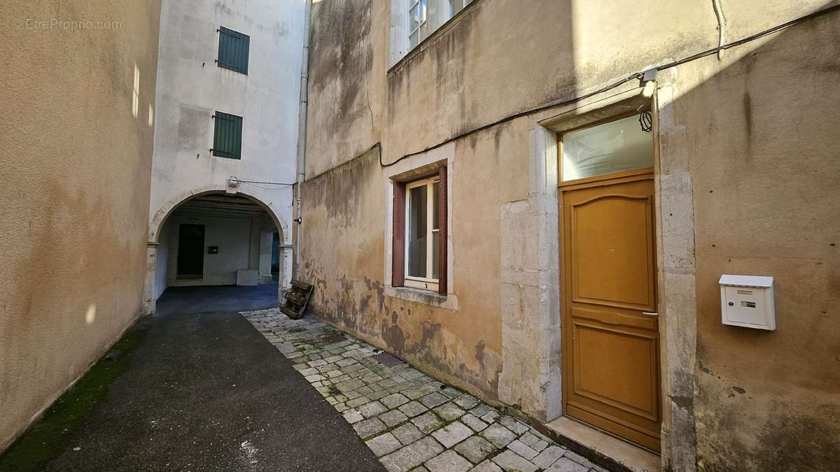 Appartement à SAINT-NICOLAS-DE-PORT