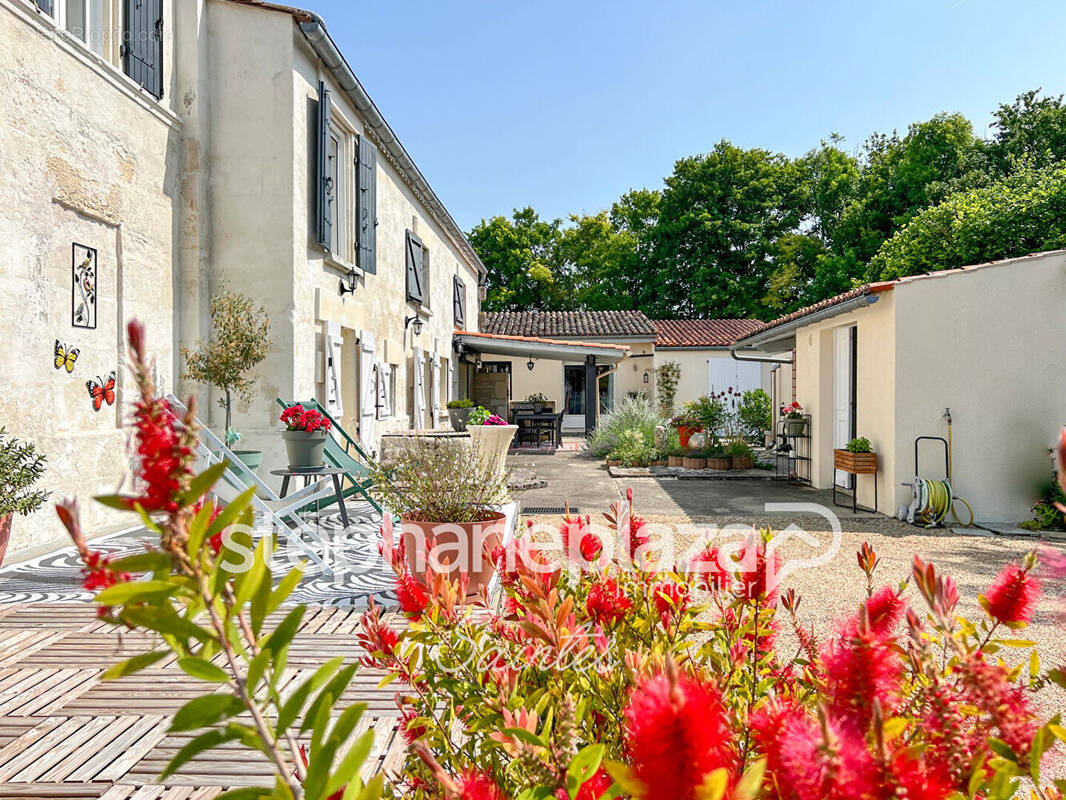 Maison à PONS