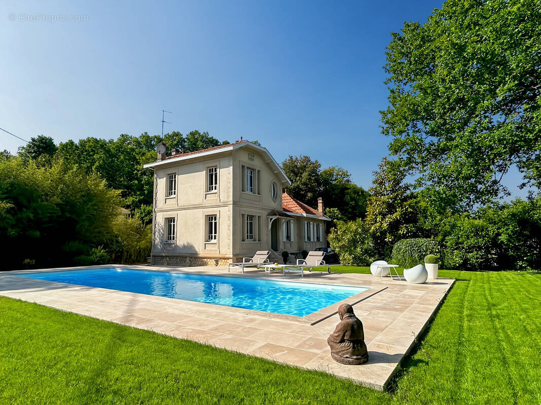Maison à GRADIGNAN