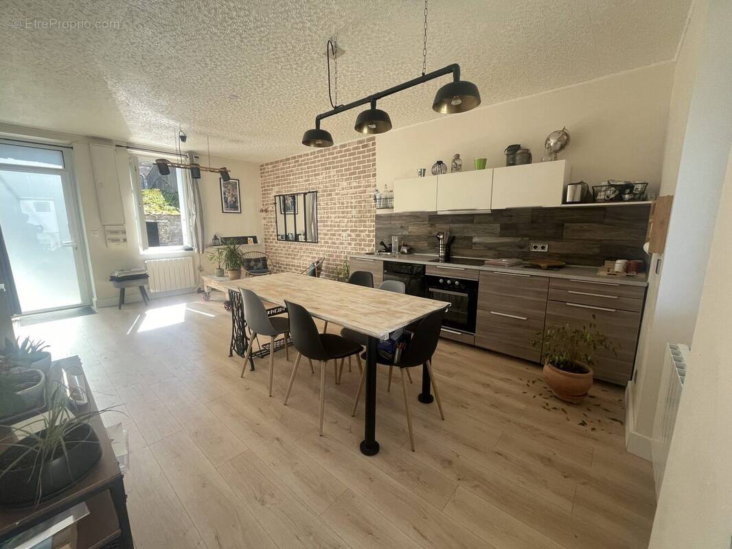 Maison à SAINT-LUMINE-DE-COUTAIS