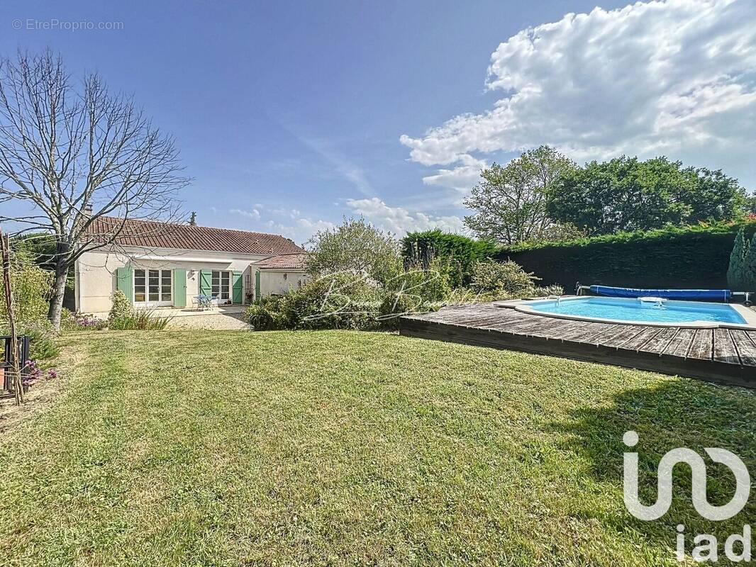 Photo 1 - Maison à FARGUES-SAINT-HILAIRE