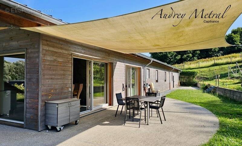 Maison à MAGNIEU