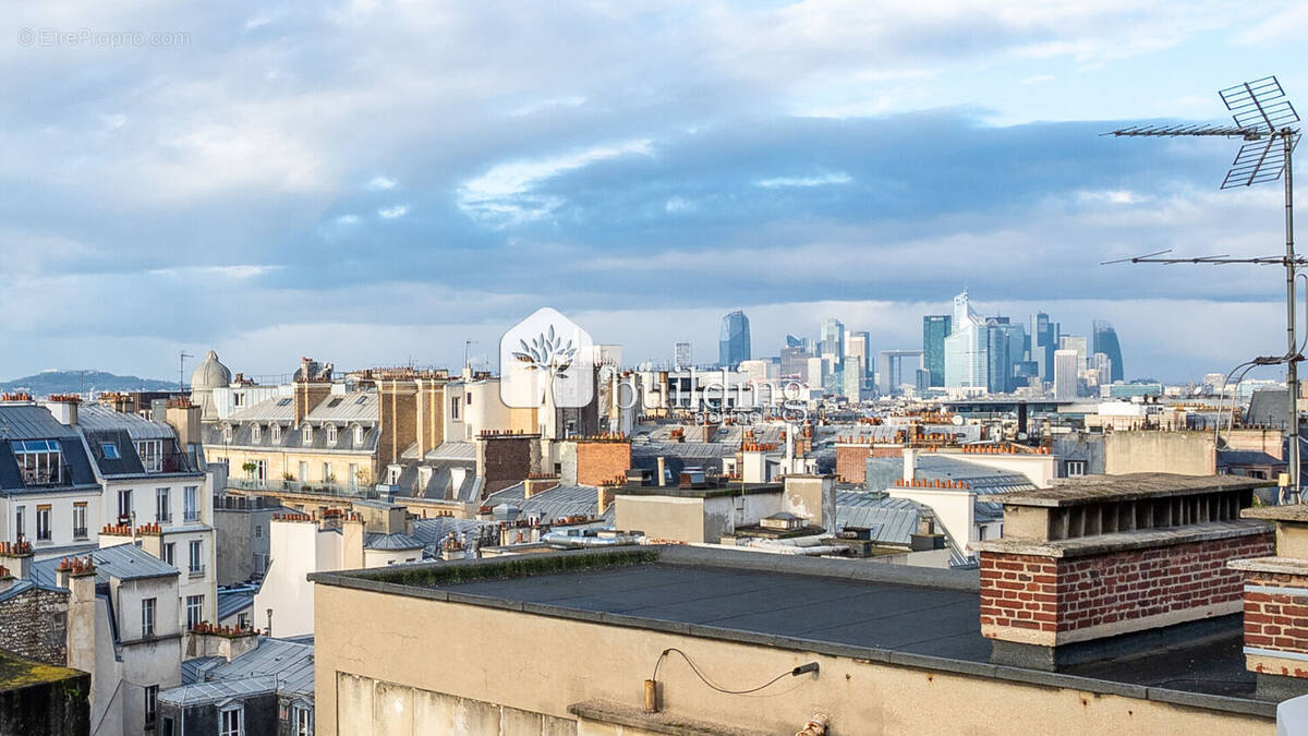 Appartement à PARIS-17E