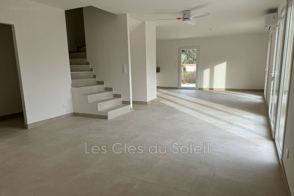 Maison à LA FARLEDE