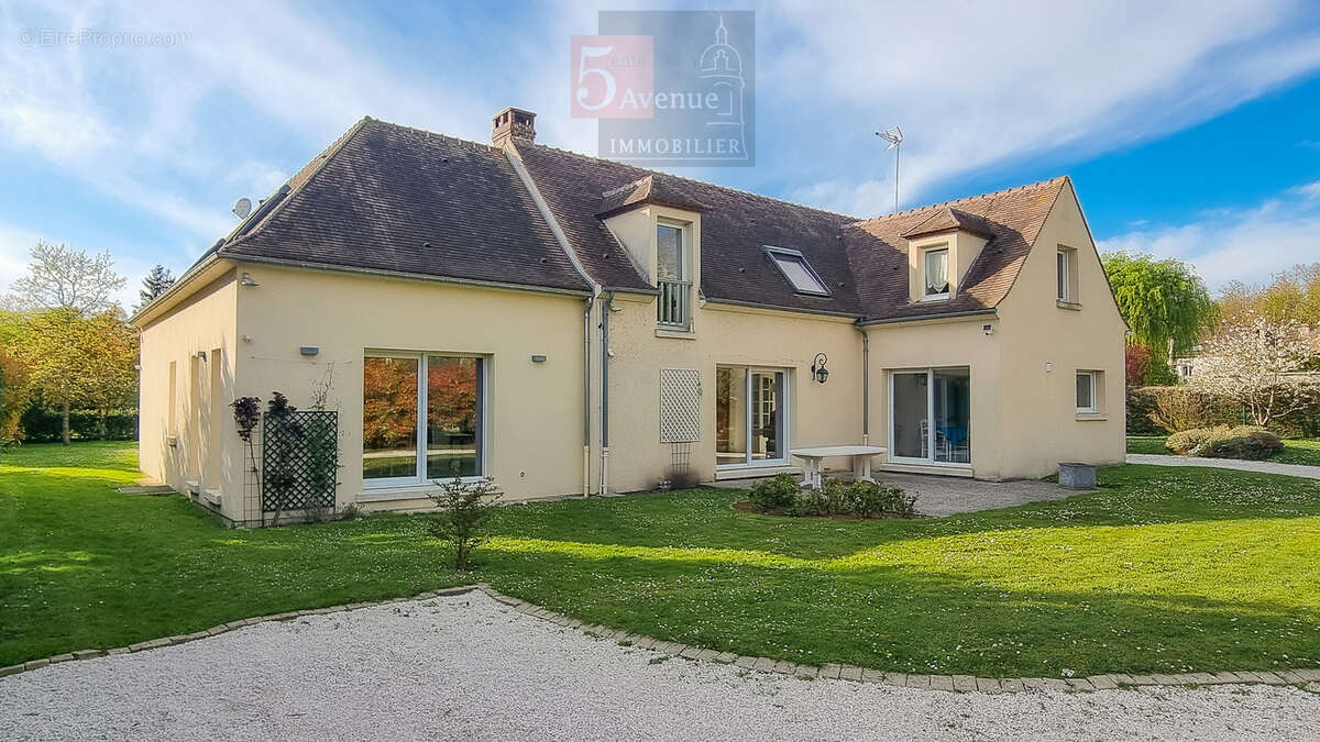 Maison à LAMORLAYE