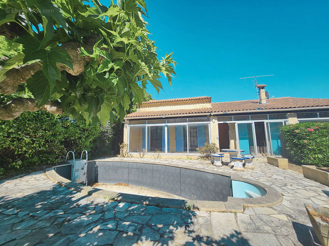 Maison à SARRIANS