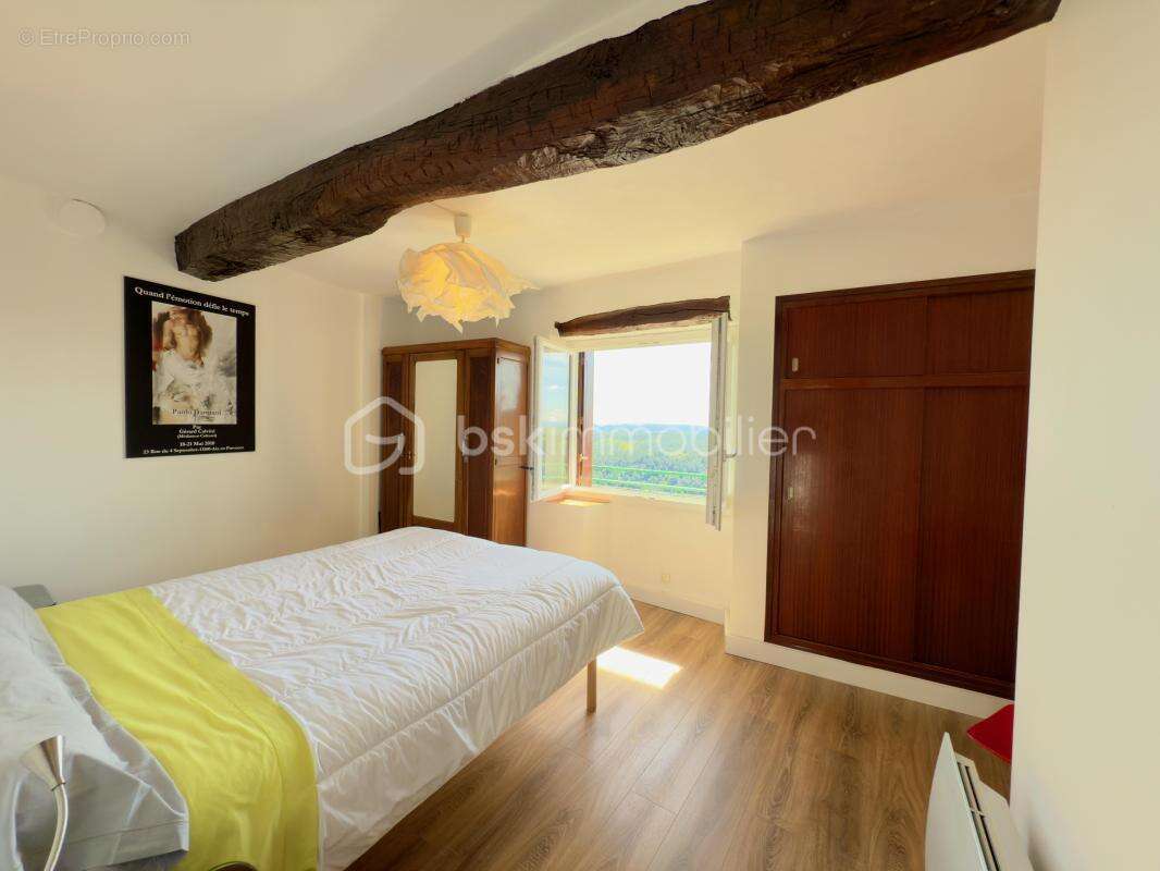 Appartement à SAINT-CEZAIRE-SUR-SIAGNE