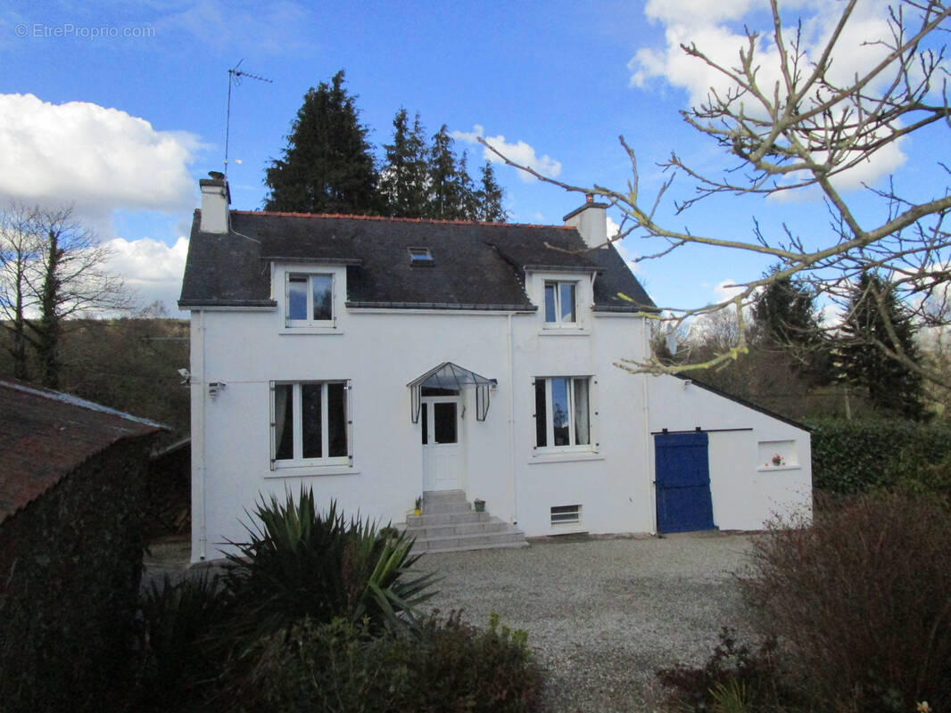 Maison à CLEGUEREC