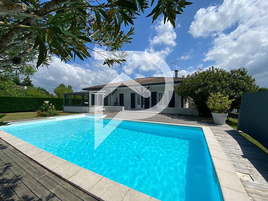 Maison à HEUGAS