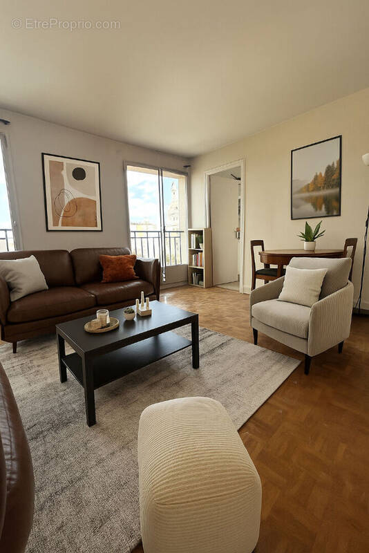 Appartement à PARIS-14E