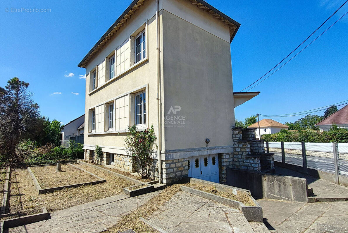Maison à SAINT-PRIX