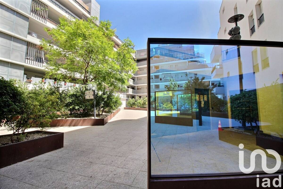 Photo 1 - Appartement à MARSEILLE-3E